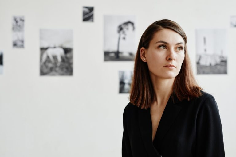 How Much Time Is Your Gallery Losing to Poor Operations? 5 Hidden Costs of Poor Collaboration