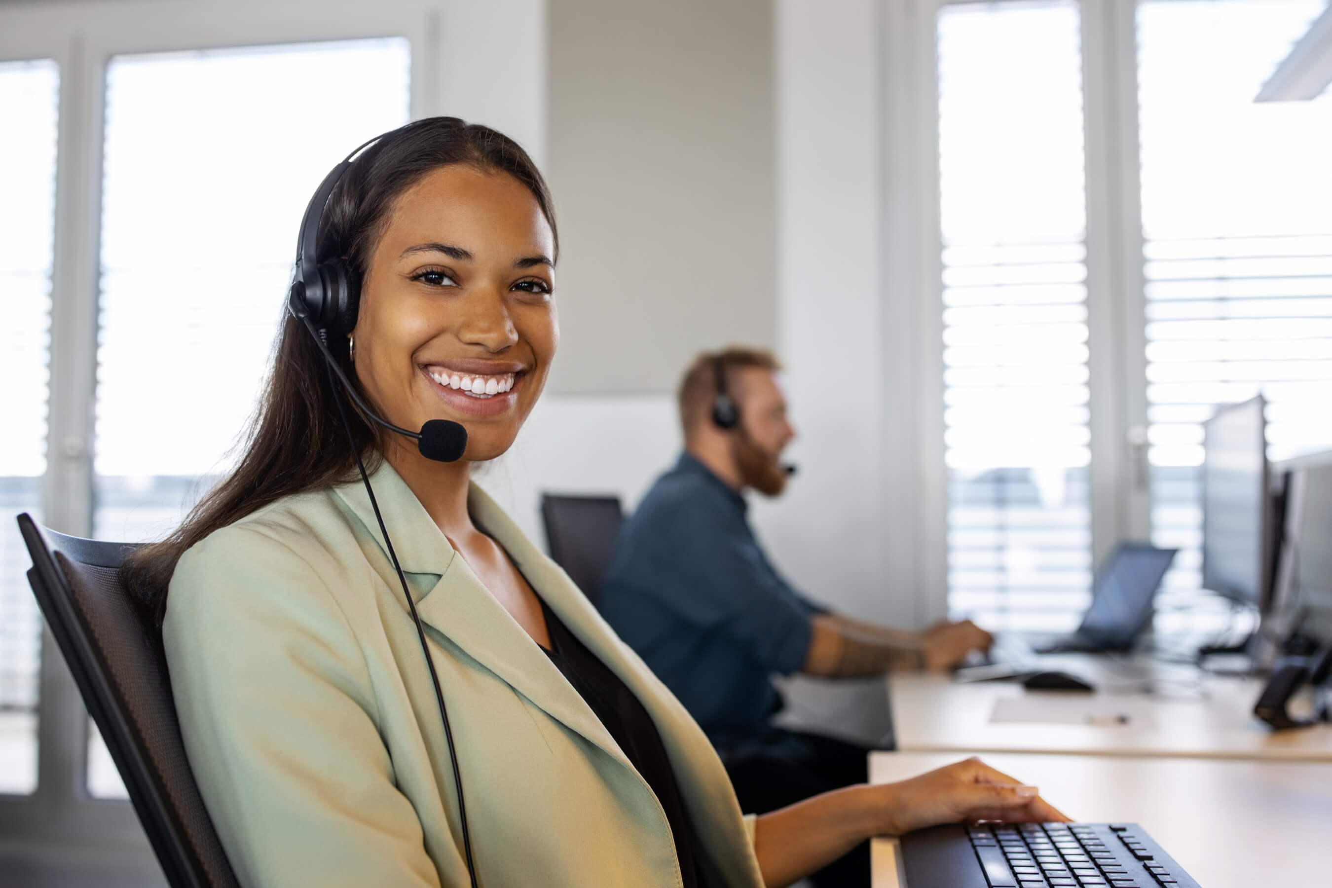 support-staff-customer-service